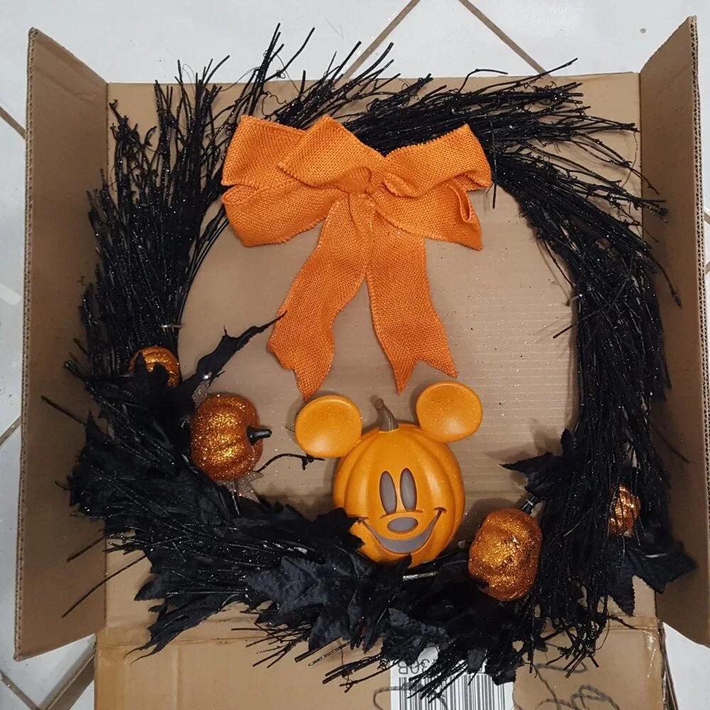 NEW Pottery Barn Disney Mickey Mouse in/outdoor Lit Halloween Pumpkin Wreath
